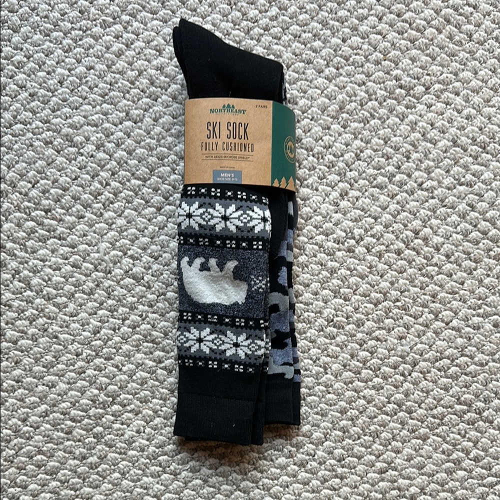 Northeast Outfitters Fully Cushioned Black Ski Socks
